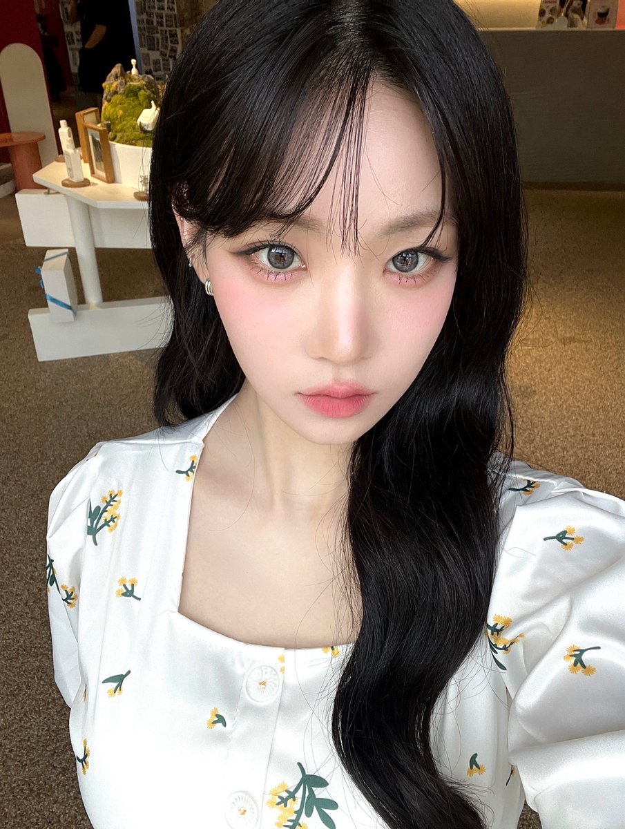 tripleS official tweet media