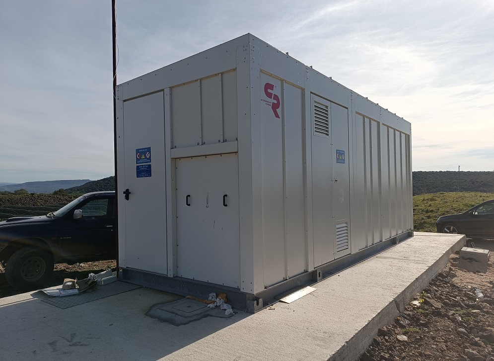CRTechnologySy1's tweet image. 🌞SYSTEM ENERGIZATION: THE AGRIVOLTAIC IS NOW FULLY OPERATIONAL

We have completed the #energization phase of our transformation cabins 1000MVA for the greenhouse #photovoltaic systems designed for ginger plantations in Sardinia.

#connectingthepower #RenewableEnergy