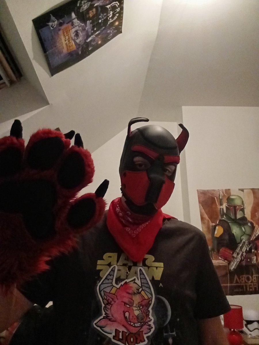 MrFid_YTB's tweet photo. J'ai mon premier badge, apres 6 ans et demis dans le fandom, merci a @LayAmaeru pour cette masterclass. https://t.co/DE5dAVgVqs