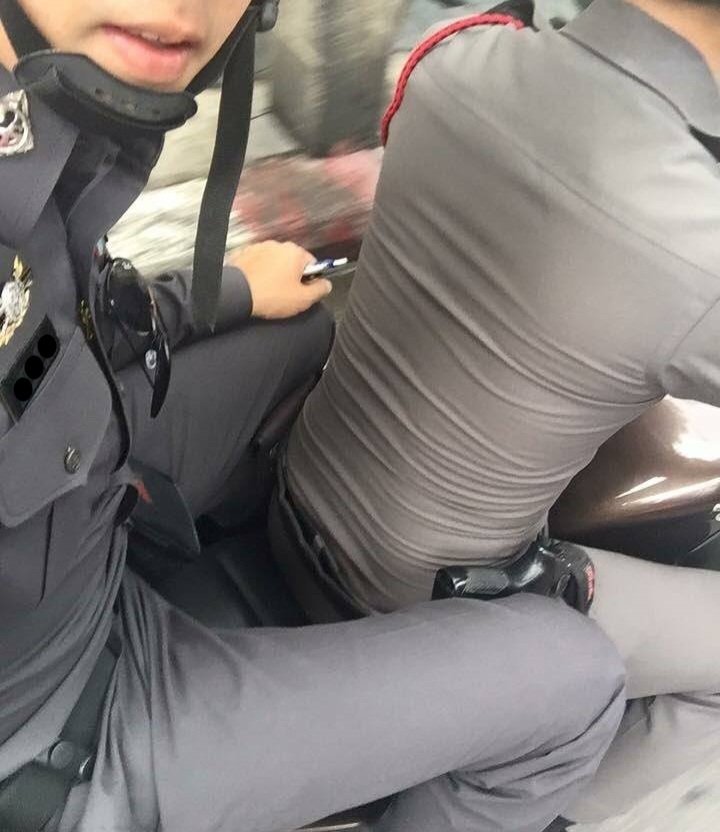 boy_2560's tweet photo. สวัสดีครับ #ตำรวจ #Police https://t.co/VNn6FkaMxV