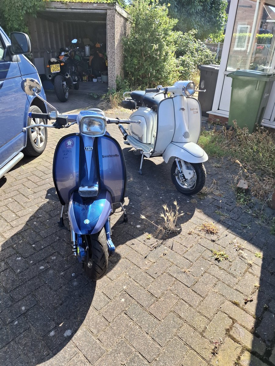 Scoots ready as we say goodbye to the legend that is tony binks today....escorting the hearse.  We will ride again someday mucca..hopefully not too soon R.I.P. binksy