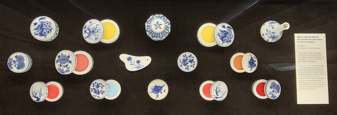 #내화장대라면좋을텐데
파리 중심부에 있는 #코리아하우스 로 오셔요. 많관부! 

✔ 2024 파리올림픽 코리아하우스
- 기간 8/11까지 11:00~21:00
- 장소 MAISON DE LA CHIMIE (메종 드 라 시미)
28 Rue Saint-Dominique, 75007 Paris
- 입장권(무료) 예약 teamkoreahouse.co.kr