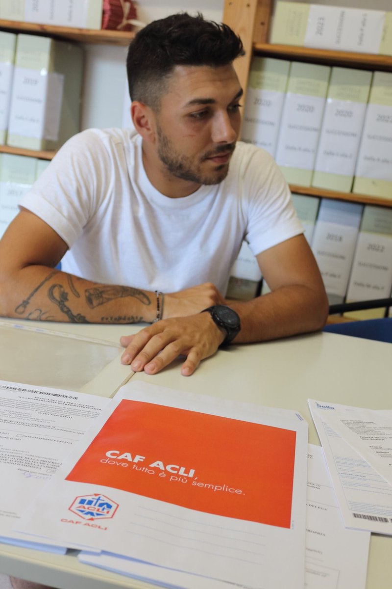 CAFACLI's tweet photo. Non c'è due senza tre...NTA 🥳

E così dopo Emanuele di Modena e Lucia di Milano ecco il nostro 3° cliente coetaneo di #CafAcli, nato anche lui come noi il 13 dicembre 1993: Mattia di Asti!

Grazie Mattia e a chiunque (da 30 anni) scelga il #730conCafAcli 🤗❤️💙 #30AnniConCafAcli https://t.co/tiy6PVa5TS