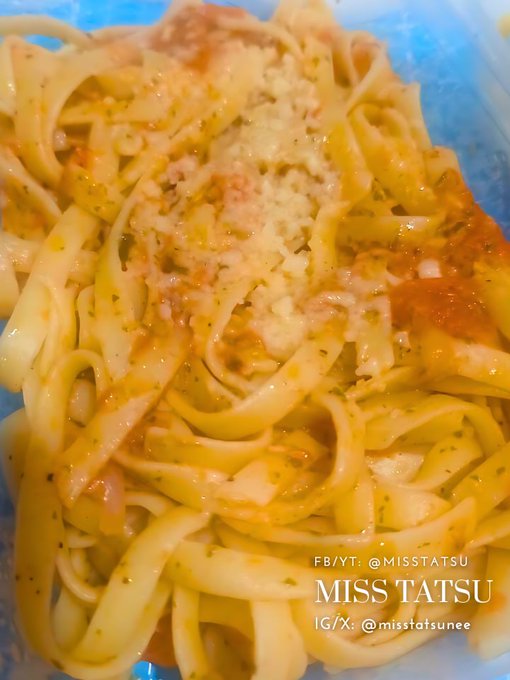 Boyong's Creamy Seafood Pesto Pasta and Pomodoro 🍝 #pinoyfood #pomodoropasta #lunch #dinner #almusal<a href="/tag/lunch"class="tags"><span>#lunch</span></a><a href="/tag/dinner"class="tags"><span>#dinner</span></a><a href="/tag/philippines"class="tags"><span>#philippines</span></a><a href="/tag/filipinofood"class="tags"><span>#filipinofood</span></a><a href="/tag/pesto"class="tags"><span>#pesto</span></a>