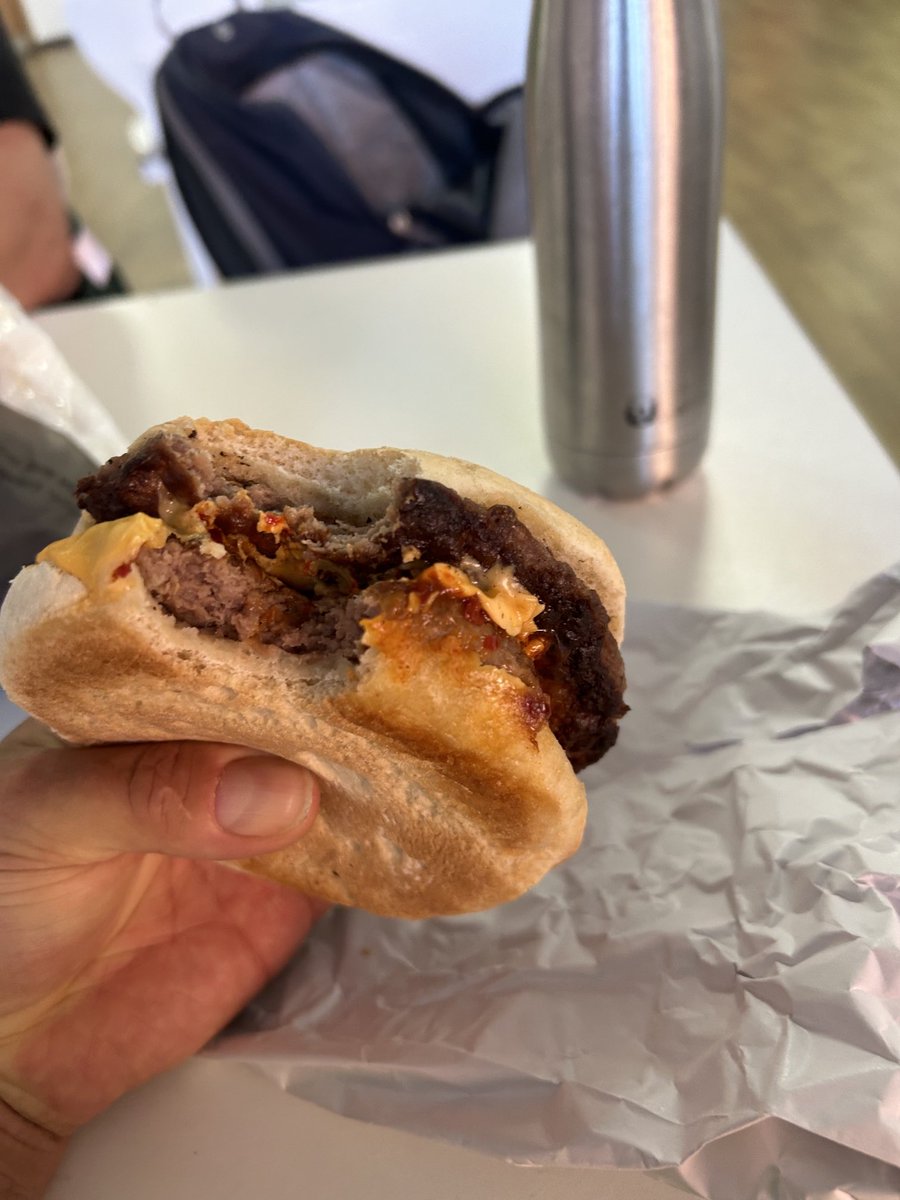 Big old Buger in me dream team ⁦⁦<a href="/mufc126/">Mark Doody</a>⁩