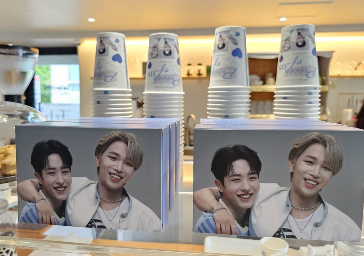 onlyYoo_7us_'s tweet photo. 데뷔 1주년 너무너무 축하해♥
카페 너무 예쁘게 꾸며주셔서 좋은 사람들과
행복한 시간 보간 보냈어요!!!
럭드도 골고루 다 나와서 완전 럭키😁
감사합니다!!고생셨어요♡♡
#세븐어스 #HEEJAE #IREAH
#PIECES_OF_US
#HAPPY_SEVENUS_DAY
#세븐어스의_마지막조각_희아라 https://t.co/oQ7bdzR7l9