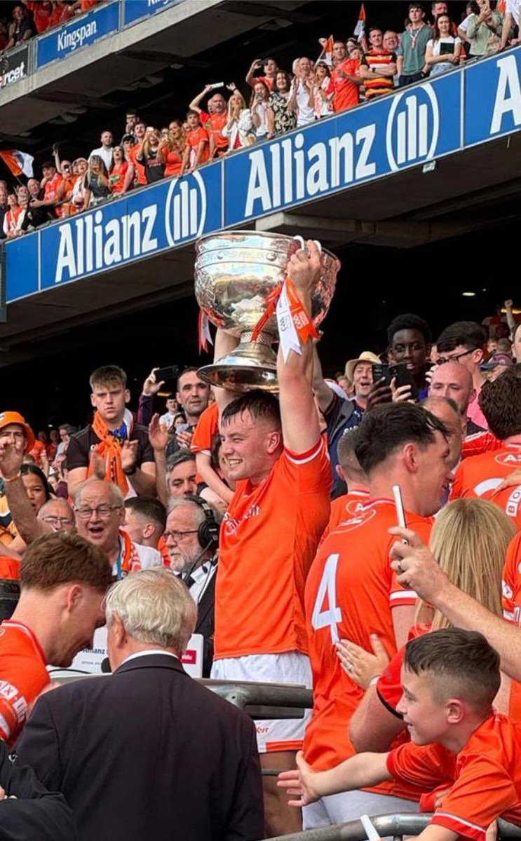 Ballyhegan1902's tweet photo. Peter….We simply could not be more proud of you. 🧡🤍

#ThisIsBallyhegan
#UTD
#proud https://t.co/0SPRaAkfqp