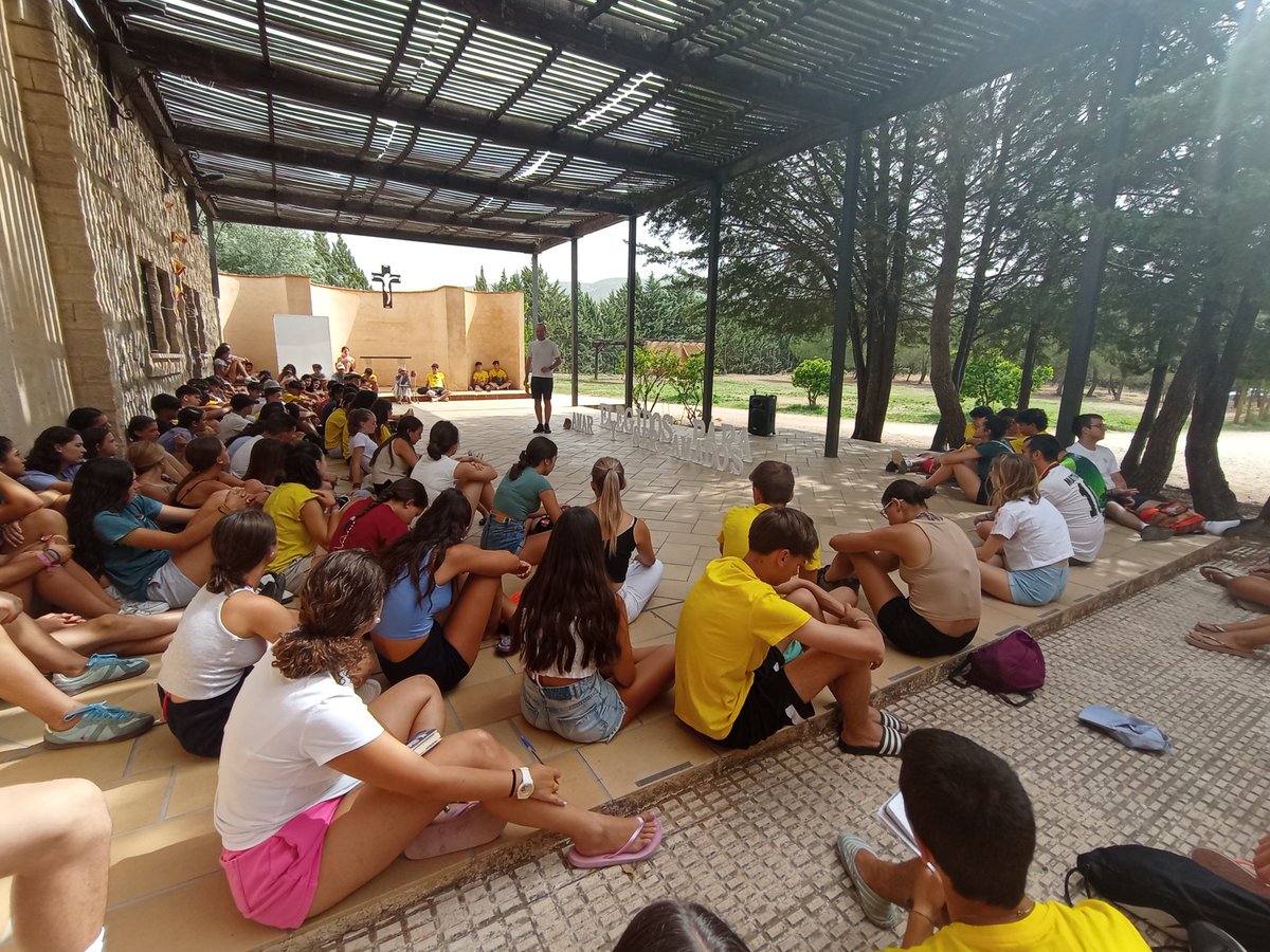 Última catequesis del #Volante, esta vez con <a href="/CarlosHerraiz94/">Carlos Herraiz</a> mostrándonos cómo hemos sido elegidos para amar y ser amados