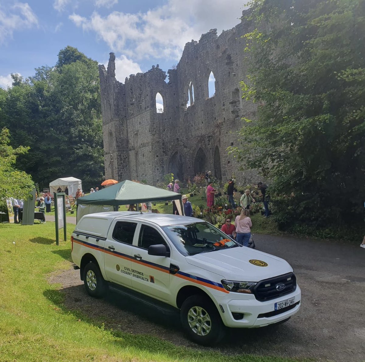 Thank you to the crew who provided medical cover yesterday for the Belvedere Plant Fair. An informative event on a beautiful day in beautiful settings.
<a href="/CivilDefenceIRL/">Civil Defence IRL</a> <a href="/westmeathcoco/">Westmeath County Council</a> <a href="/BelvedereHouse/">Belvedere House</a>