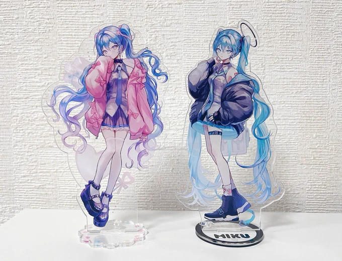 アクスタきました〜!!今回は高さ約15㎝と今までで1番大きめで本当に可愛いです…C104にて頒布します 