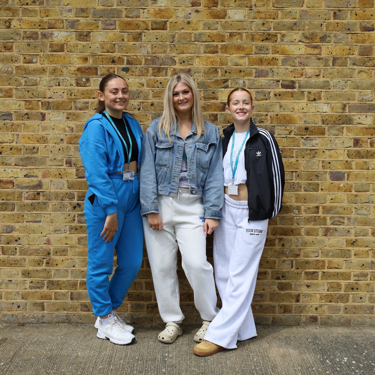 📣You may still be able to enrol onto a full time-course with us this September! 📣 
 
If you haven’t yet applied, you can book an advice slot from 8am on 22nd August, to come along and speak with our course tutors!👩‍🏫✨ 
 
Register your interest today ⬇ 
colchester.ac.uk/advice