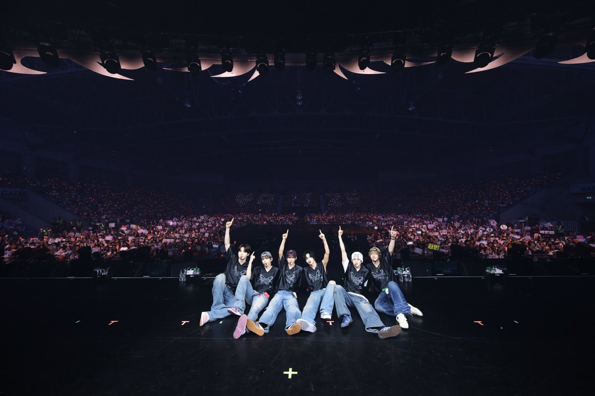 เติบโตกันมากเลย เเละคือทุกคนเเฮปปี้แล้วสนุกกับเมืองไทยสุดๆ ขอบคุณมากๆเลย อยู่ต่ออีกได้มั้ยชอบไทยที่มีไอข้าวมาก ฮรึกกกก…… ฮือ…… โฮ โฮ ฮือ …ฮือ ฮึก โฮ  ฟืดดด ฮืออ ฟืดดดดด ฮือ……โฮฮฮ  ฮืออ ฮึก โฮฮึก…… ฮรึก…  ฮือ …ฮือ ฮึก โฮ …… ฟืดด