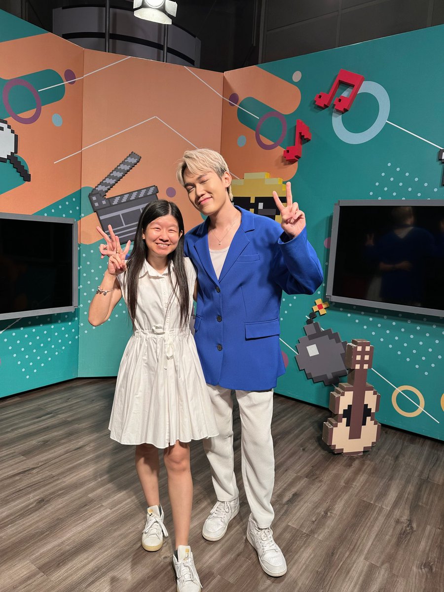 pannyliew28580's tweet photo. 🫶🏼working🫶🏼
Overwhelming promo tour
#overwhelming #meernash https://t.co/H5FnnFmwrl