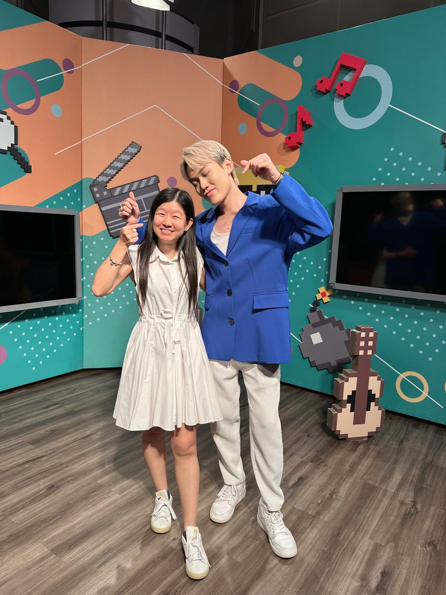 pannyliew28580's tweet photo. 🫶🏼working🫶🏼
Overwhelming promo tour
#overwhelming #meernash https://t.co/H5FnnFmwrl
