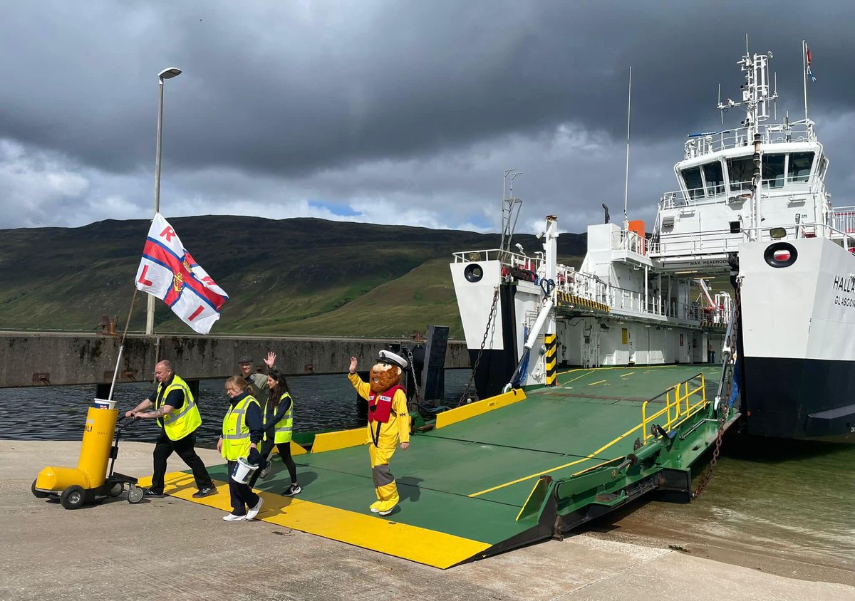 NEWS > the latest stories from across our local area on this Monday morning 👇
radioskye.com/local-news-jul…

Photo from the <a href="/portreelifeboat/">RNLI Portree</a> <a href="/PortreeSkye/">Portree Lifeboat Fundraisers (Skye & Raasay)</a> Welly Walk challenge on Saturday.