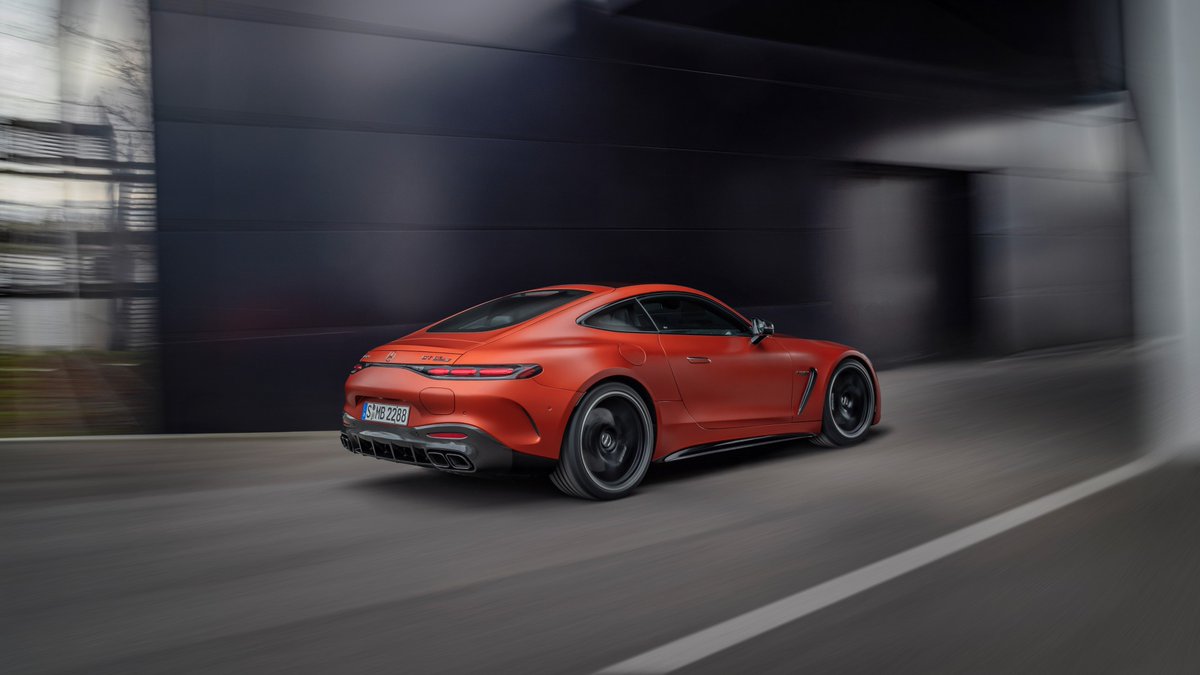 Mercedes-Benz tweet media