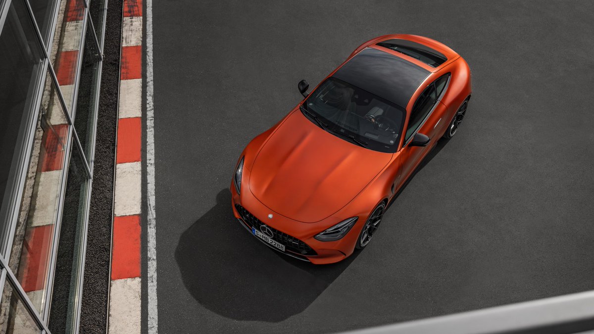 Mercedes-Benz tweet media