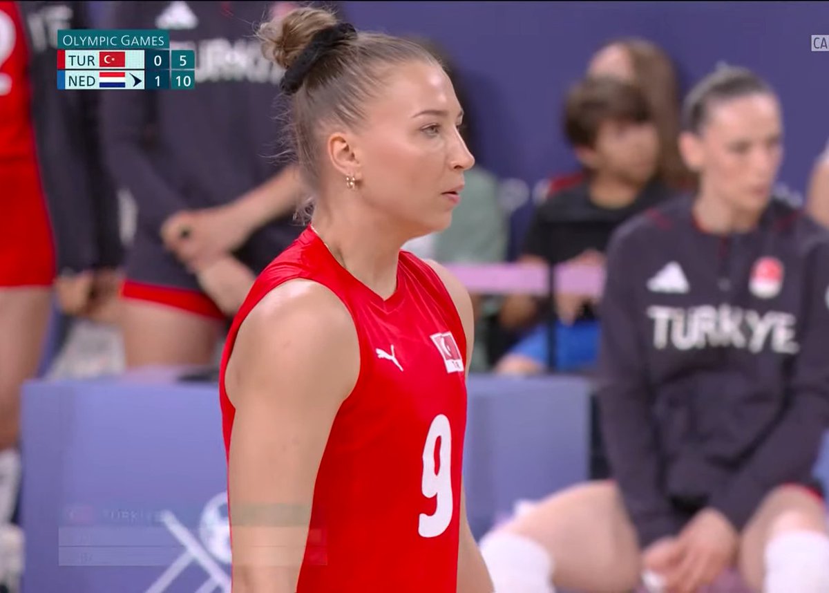 Leylaaasssn's tweet image. Meliha sahada olunca insanın içine öyle bir rahatlama geliyor ki yaslan arkana izle sadece öyle bi oyuncu
#FileninSultanları #Paris2024 #Meliha