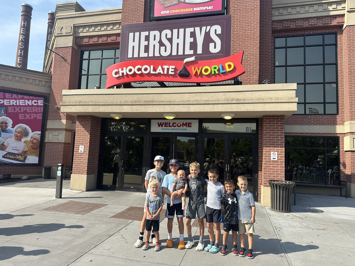 DocGrantEdu's tweet photo. Heck of a few days at the “Sweetest Place on Earth” 🍫

Hershey, PA did not disappoint!  Grateful for time spent with family! 

#HersheyPennsylvania #FamilyVaca https://t.co/3QOoVNFZmY