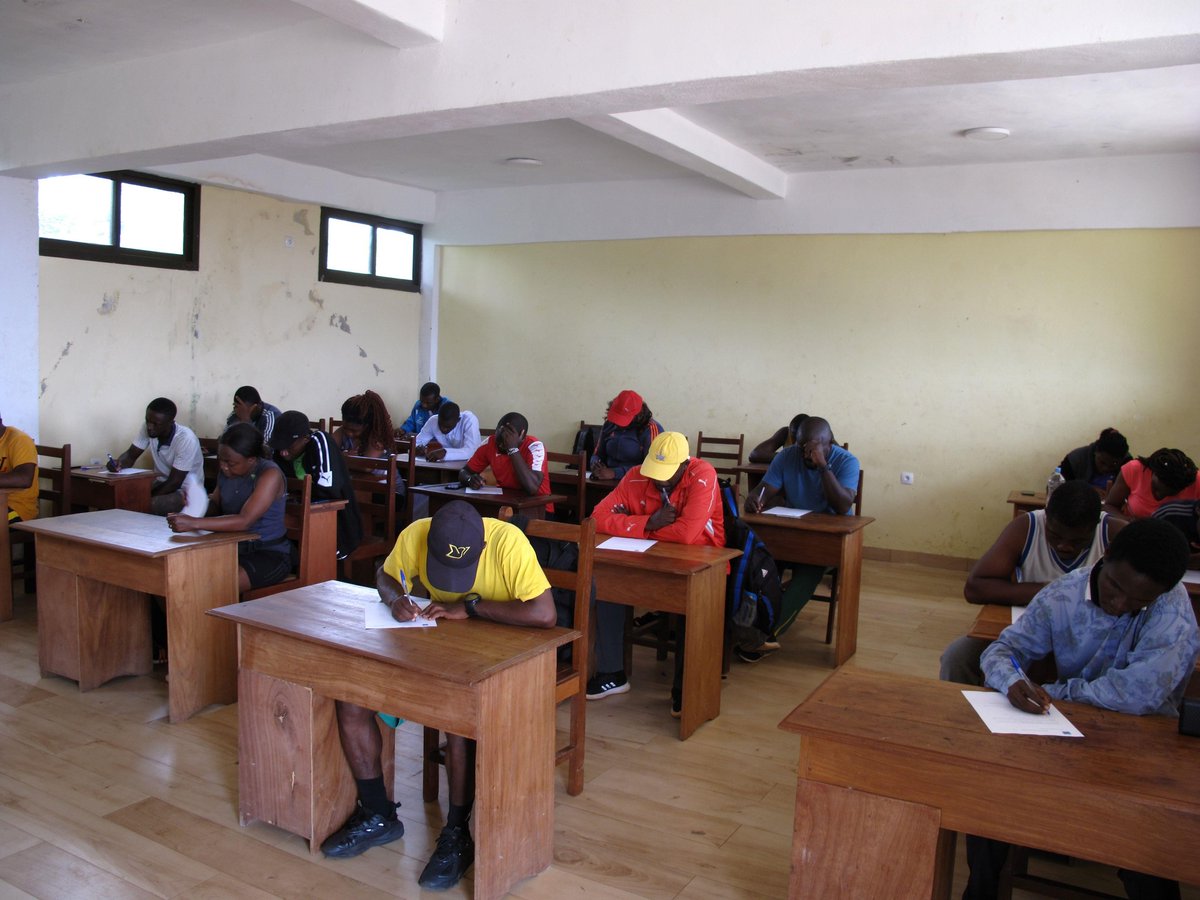 korfball's tweet photo. Congratulations to the 21 new referees that finished last week's IKF Referee K8 & K4 courses in Yaounde, 🇨🇲Cameroon, organised by the Association Camerounaise de #Korfball (ACK), the IKF Development & Education Committee and Swan Fund. 👏 #KorfballDevelopment @ikfafrica #korfbal https://t.co/eLfUXlakgL