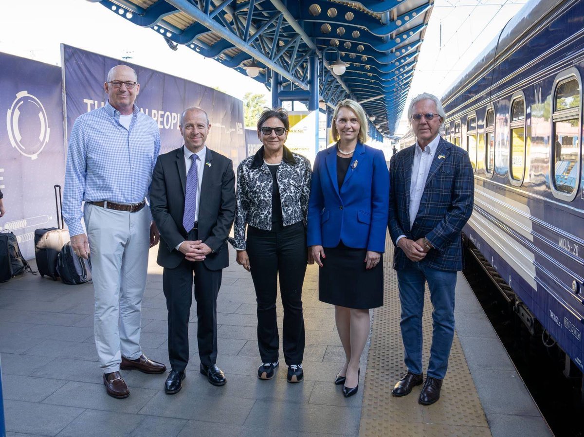 Ambassador Bridget A. Brink (@usambkyiv) on Twitter photo A warm welcome back to Kyiv, <a href="/SpecRepUkraine/">Special Representative Penny Pritzker</a>! Joined by CEOs from <a href="/amentum_corp/">amentum</a>, <a href="/bobclarkbeyond/">Bob Clark</a>, & <a href="/WECNuclear/">Westinghouse Nuclear</a>, we are committed to enabling Ukraine to build its own future. A transparent business environment & strong rule of law are key to Ukraine’s recovery and its EU path. A warm welcome back to Kyiv, <a href="/SpecRepUkraine/">Special Representative Penny Pritzker</a>! Joined by CEOs from <a href="/amentum_corp/">amentum</a>, <a href="/bobclarkbeyond/">Bob Clark</a>, & <a href="/WECNuclear/">Westinghouse Nuclear</a>, we are committed to enabling Ukraine to build its own future. A transparent business environment & strong rule of law are key to Ukraine’s recovery and its EU path.