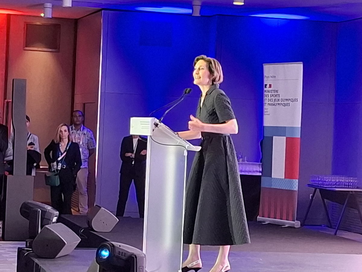 Un véritable honneur pour les étudiants de #UDanse <a href="/FFSportU/">FFSU</a>  d’être conviés à la réception initiée par <a href="/AOC1978/">Amélie Oudéa-Castéra</a> <a href="/Sports_gouv/">Ministère des Sports 🇫🇷</a>  en l’honneur des ministres des sports internationaux en amont de la cérémonie d’ouverture, afin de présenter la #dansedesjeux <a href="/Paris2024/">Paris 2024</a>. Merci ! 🤩🤩