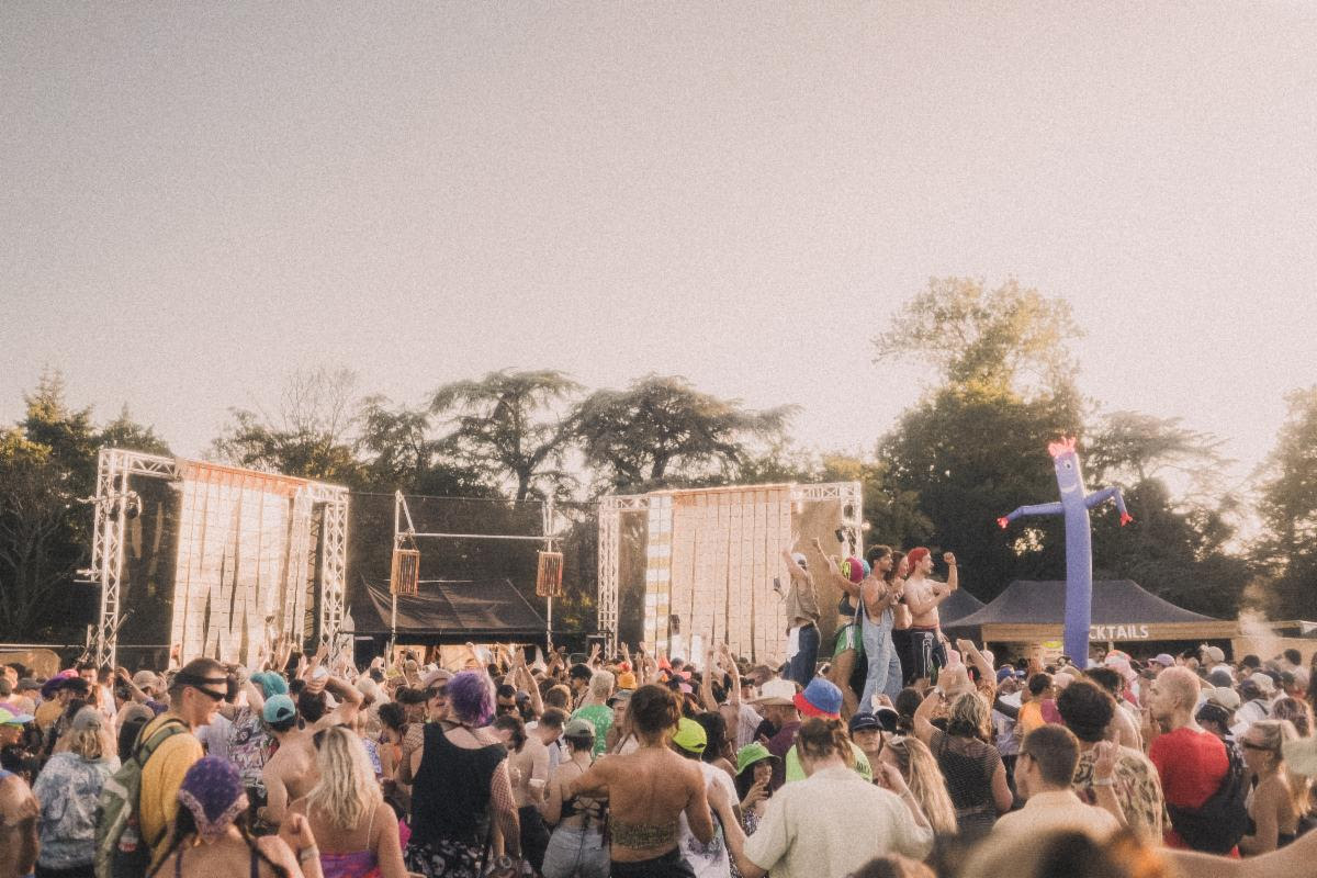 CLASH (@clashmagazine) on Twitter photo Five acts you simply cannot afford to miss at <a href="/fieldmaneuvers/">Field Maneuvers</a> - Norfolk's rave redoubt returns...
clashmusic.com/live/five-acts… Five acts you simply cannot afford to miss at <a href="/fieldmaneuvers/">Field Maneuvers</a> - Norfolk's rave redoubt returns...
clashmusic.com/live/five-acts…