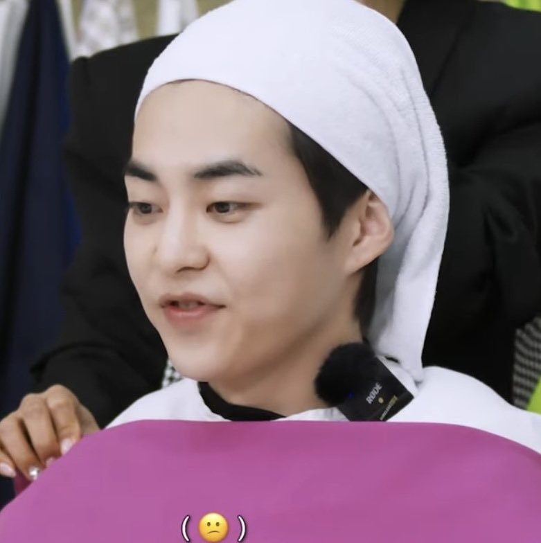 떨떠름한 멍냥이들 표정 같이보니까 개웃김 ㅠ