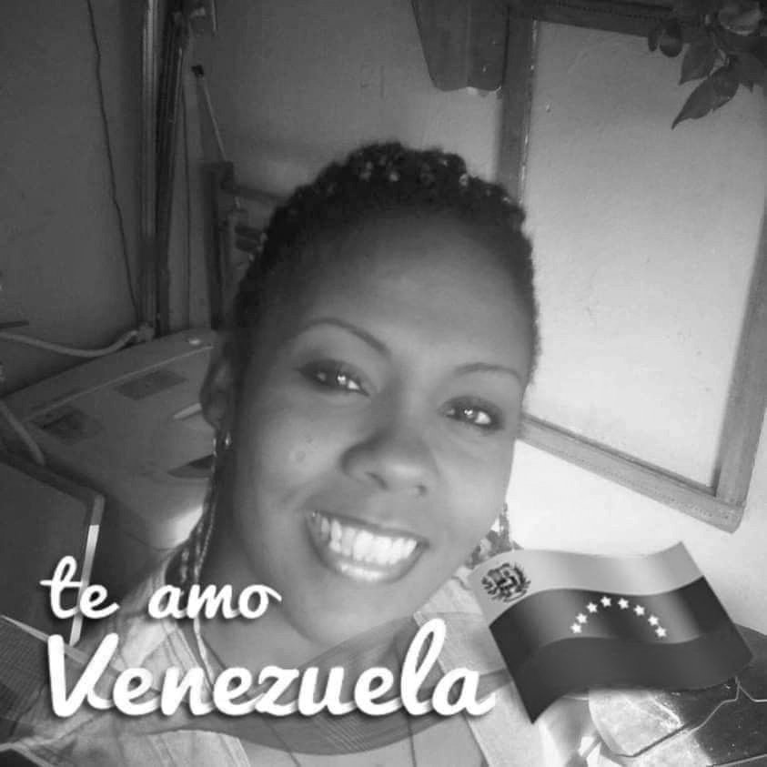 cakelikejesus's tweet photo. Me dueles Venezuela 💔 https://t.co/qPFz43D1B1