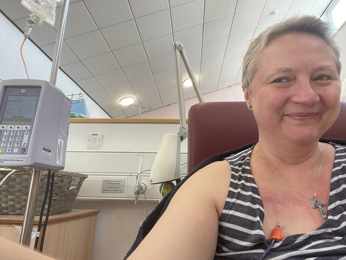 annemariekramer's tweet photo. Here goes #cycle5 of #14 @LandDHospital As always v grateful for outstanding care from the nurses &amp; volunteers &amp; great chat w/ fellow patients. Over 1/3 of the way through! TY you so much for your prayers and good wishes ❤️ #chemo #krokpokroku #bilateralbreastcancer #breastcancer https://t.co/zEtFLaYFvo