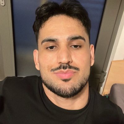 5lhuss_'s tweet photo. #NewProfilePic https://t.co/awzbSfLL6q