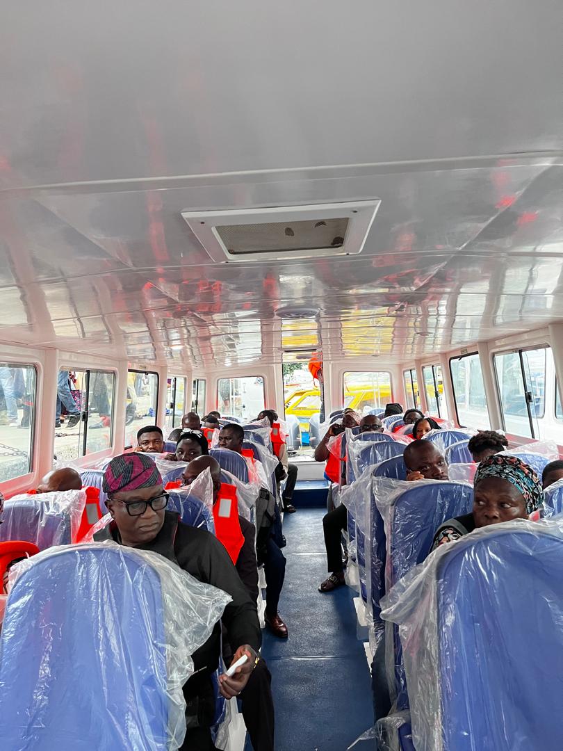 lagosMOT1's tweet photo. #Omibus free ride 1st passengers https://t.co/u7kRRG74pO