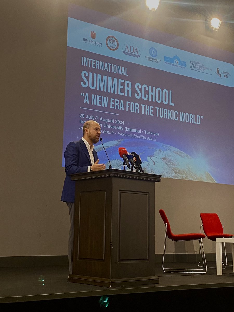OzgurTufekci's tweet photo. İbn Haldun Üniversitesi, Haydar Aliyev Avrasya Çalışmaları UYGAR tarafından 29 Temmuz-7 Ağustos 2024 tarihleri ​​arasında düzenlenen "Türk Dünyası İçin Yeni Bir Dönem Uluslararası Yaz Okulu"nun açılışı…
Bu kıymetli etkinliğin gerçekleşmesinde emeği geçenleri tebrik ederim. https://t.co/fyyuGf50ym