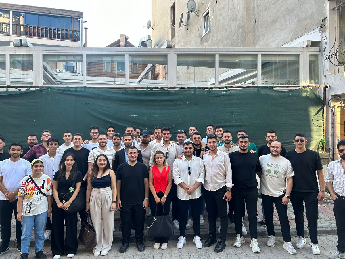 oguzinall's tweet photo. Yolumuz açık olsun 👏
#birlesengenclikletamyolileri https://t.co/2OjDCUxABe