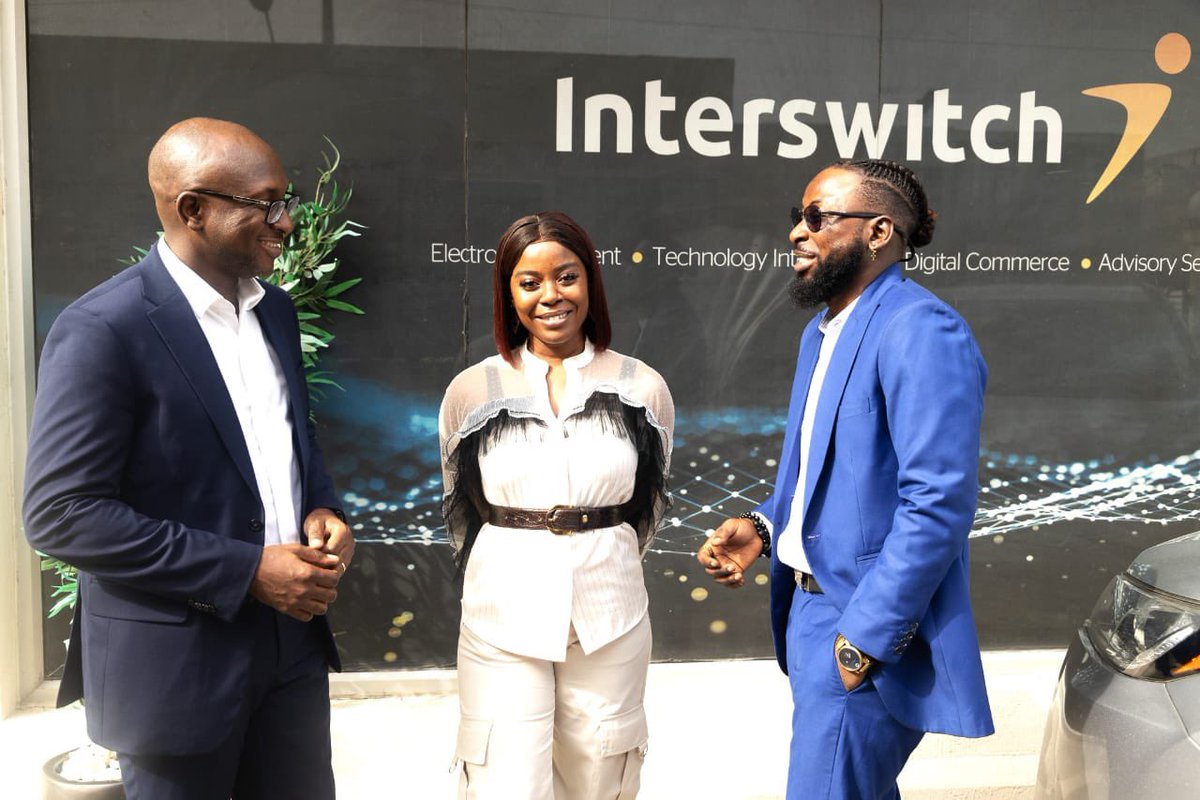 InterswitchGRP's tweet photo. For us at #TheSwitch💡, #Mondays set the tone for our work-week...and we thoroughly embrace them with positivity and enthusiasm!💪🏽
#PeopleOfTheSwitch🤩
#StillSwitching📈
#SeeBeyondTheBigPicture🔭
#NeverS20P⏩
#InspiringAfricaToGreatness🌍🚀 https://t.co/hyBO4mgC9y