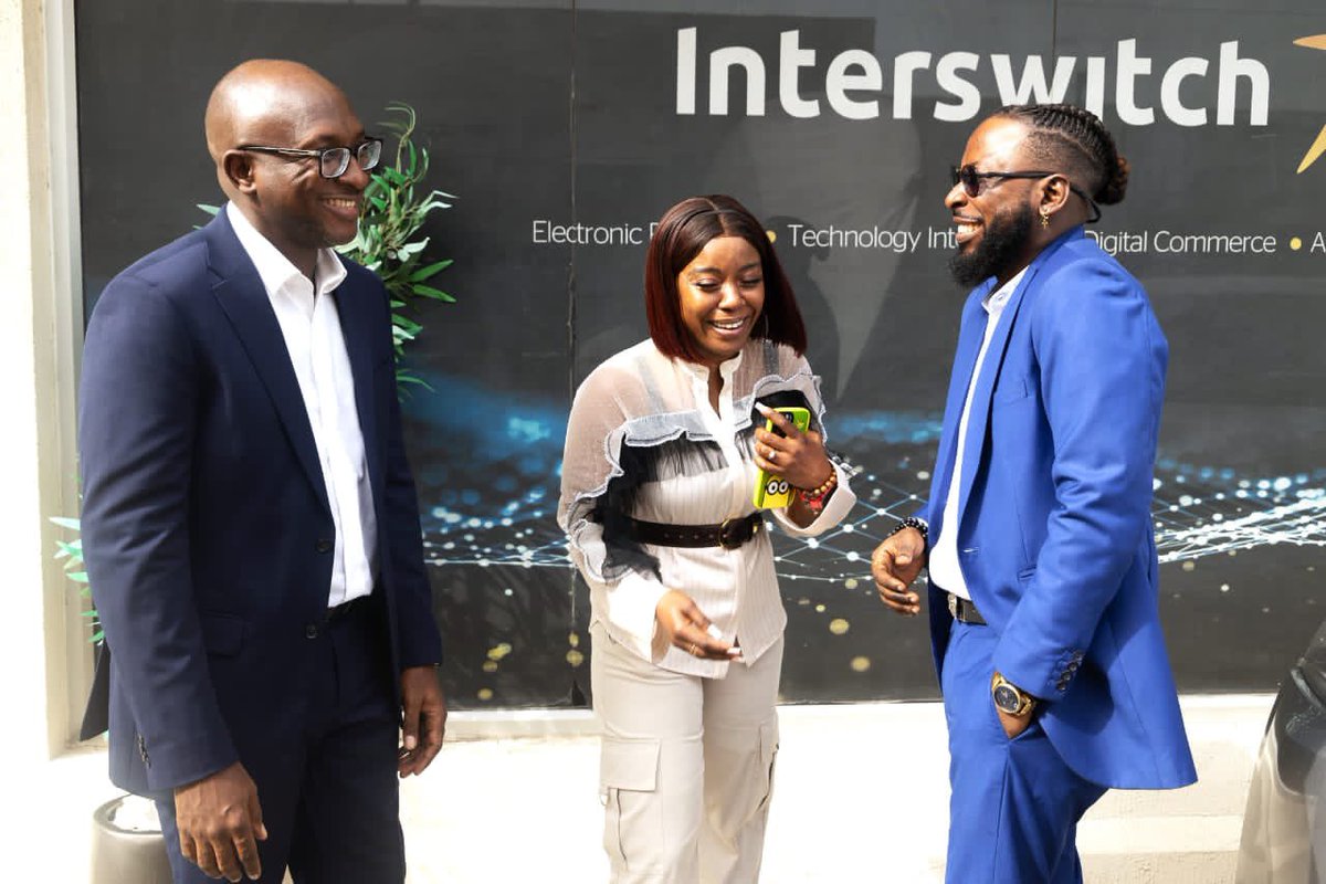 InterswitchGRP's tweet photo. For us at #TheSwitch💡, #Mondays set the tone for our work-week...and we thoroughly embrace them with positivity and enthusiasm!💪🏽
#PeopleOfTheSwitch🤩
#StillSwitching📈
#SeeBeyondTheBigPicture🔭
#NeverS20P⏩
#InspiringAfricaToGreatness🌍🚀 https://t.co/hyBO4mgC9y