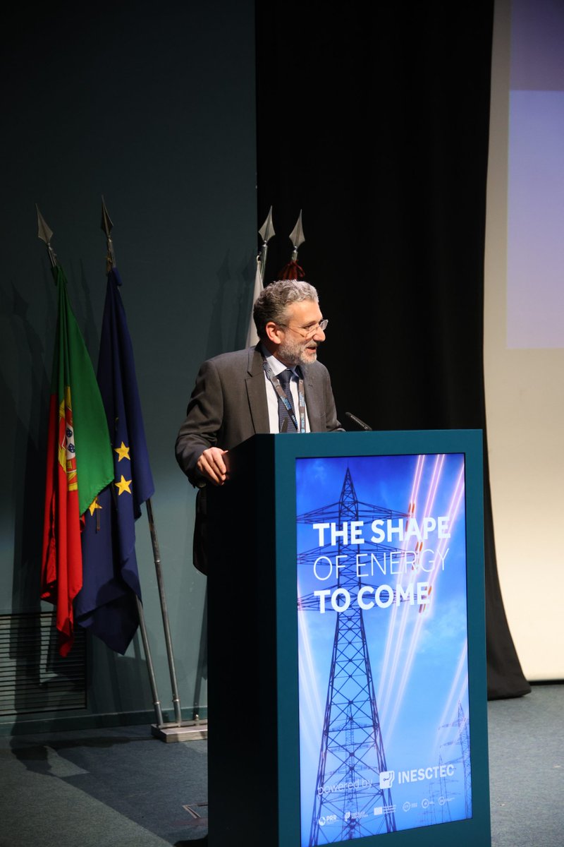 INESCTEC's tweet photo. Have you ever wondered how the future of the electricity sector is being shaped? ⚡️
“The Shape of Energy,” organized by #INESCTEC, brought together more than 200 experts to exchange ideas🌱💡
Read full story 👇
https://t.co/nCSJPNzAr0 https://t.co/YoFoa7izqD
