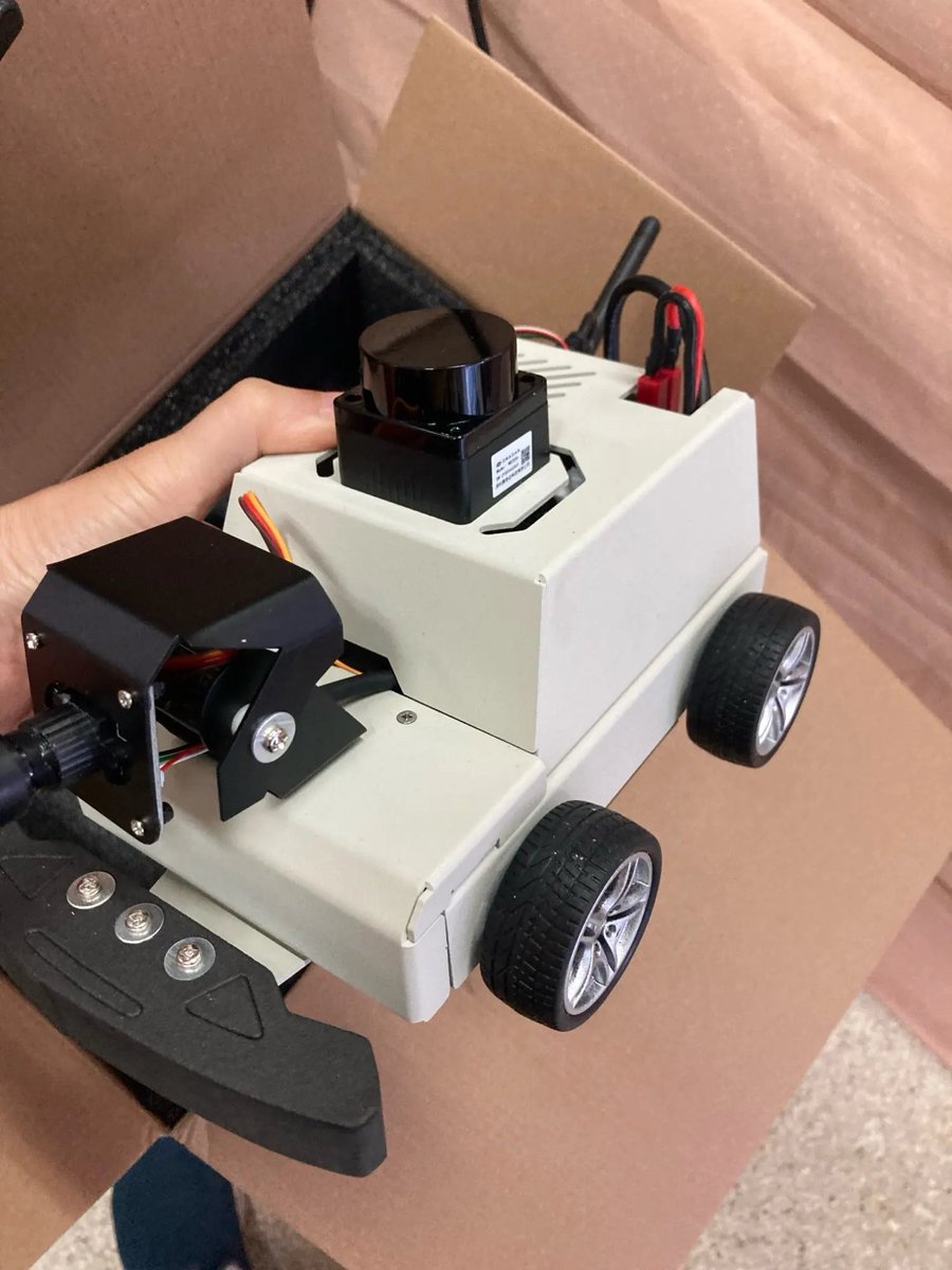 YahboomT's tweet photo. 🤪The most popular robot car among customers recently.
👉Find out more: https://t.co/e1LQ4L0t4N
#RaspberryPi #RaspberryPi5 #ROS2 #Robot #programming #EducationRobot #AI #codingrobot #educational https://t.co/xswwtT8pXg