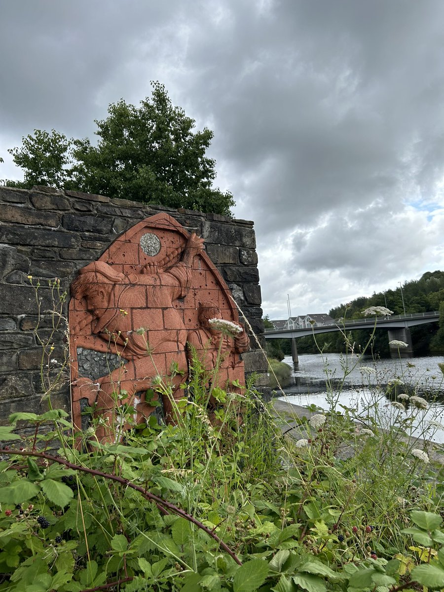AdvFromWales's tweet photo. This free tour is run by the very enthusiastic volunteers of @CopperworksHM Friends of Hafod Morfa Copperworks - the next tour is on Saturday 31st August.
-
#Swansea #IndustrialRevolution #Hafod #Morfa #Wales #WalkWales #History #Ruins #WelshCollection #WelshHistory https://t.co/MQ9Ih4DFP1