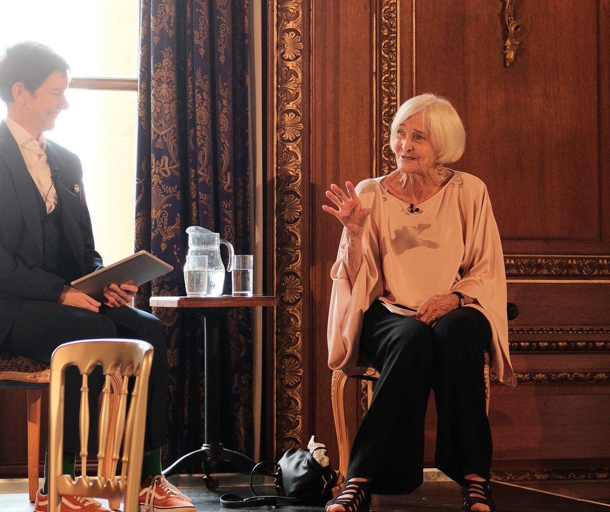 Dances, and songs, to the music of time at the @RyedaleFestival - From country houses to churches, and delights in between, #NorthYorkshire's summer celebration blooms, and grows, finds <a href="/BoydTonkin/">Boyd Tonkin</a> theartsdesk.com/classical-musi…