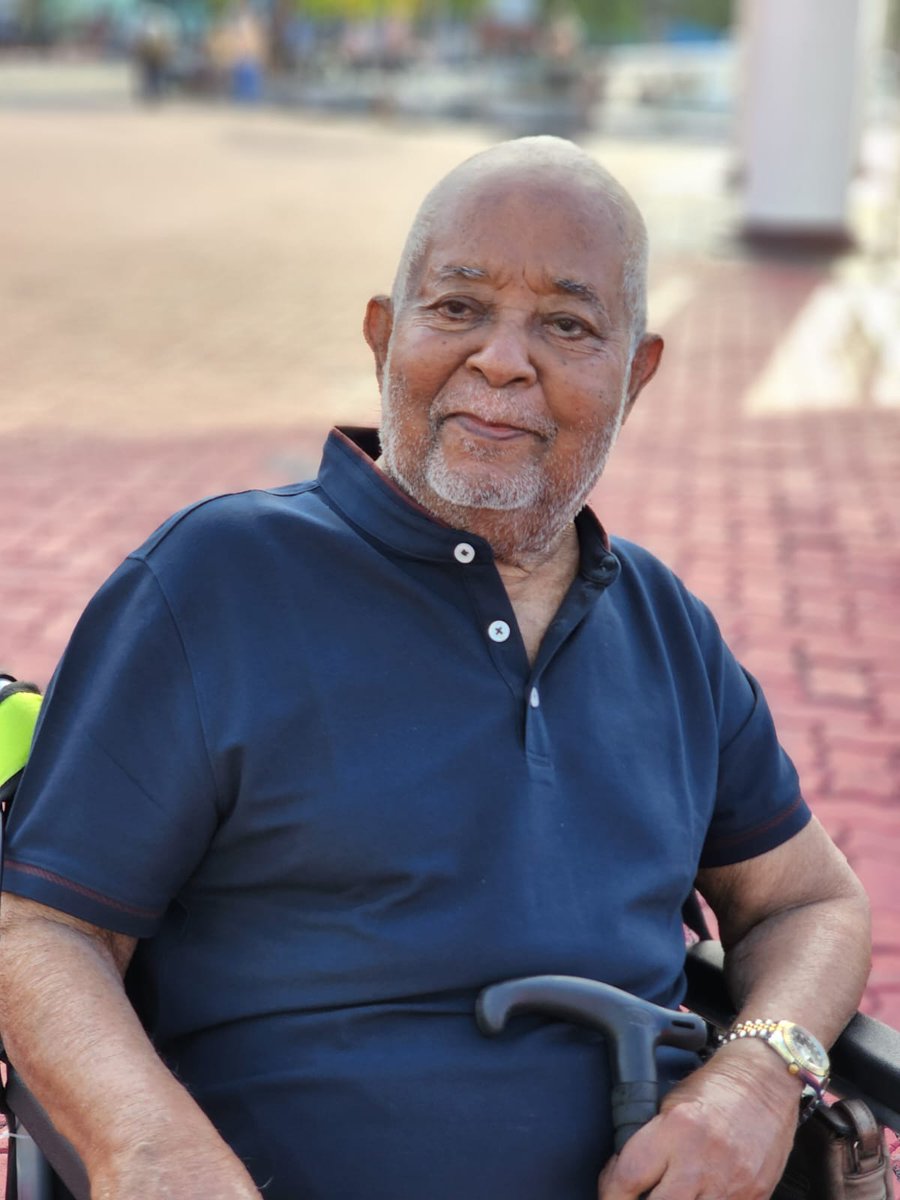 إِنَّا لِلَّٰهِ وَإِنَّا إِلَيْهِ رَاجِعُونَ

ރާއްޖޭގައި ވިޔަފާރި ކުރިއެރުވުމަށް ދިގު މުއްދަތެއްގައި ގިނަ މަސައްކަތްތަކެއް ކޮށްދެއްވާފައިވާ، އަދި ޖަމާޢަތަށް ފައިދާހުރި އެތައް ޚިދުމަތަކާ، މިސްކިތް ބިނާކުރެއްވުމާ، ގިނަ ޢަދަދެއްގެ ދިވެހީން ޙައްޖަށް ގެންގޮސްދެއްވުން ފަދަ ދަރުމަވެތި
