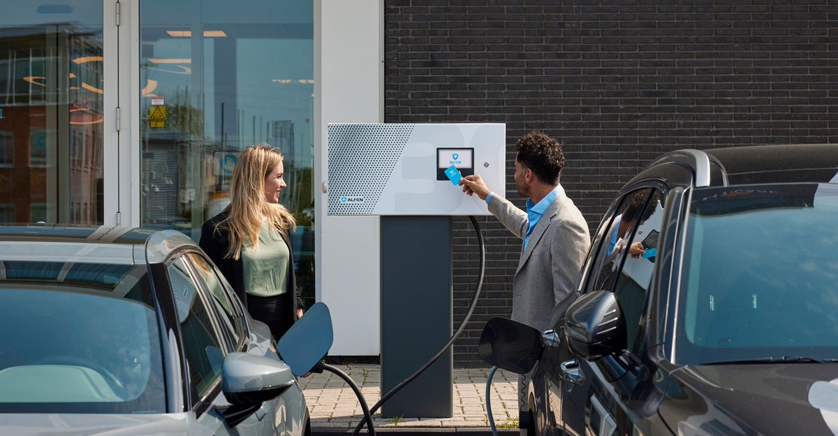 EV_PLUS_'s tweet photo. Już wkrótce w ofercie @EV_PLUS_ pojawi sie nowy wallbox DC 30 kW od @AlfenNV Szybkie ładowanie w 2,5 godziny, idealne na krótkie postoje.Zoptymalizowany pod kątem lokalizacji handlowych i biznesowych o dużym natężeniu ruchu.Czekamy z niecierpliwościa #elektromobilność  #emobility https://t.co/yetT3izpCd