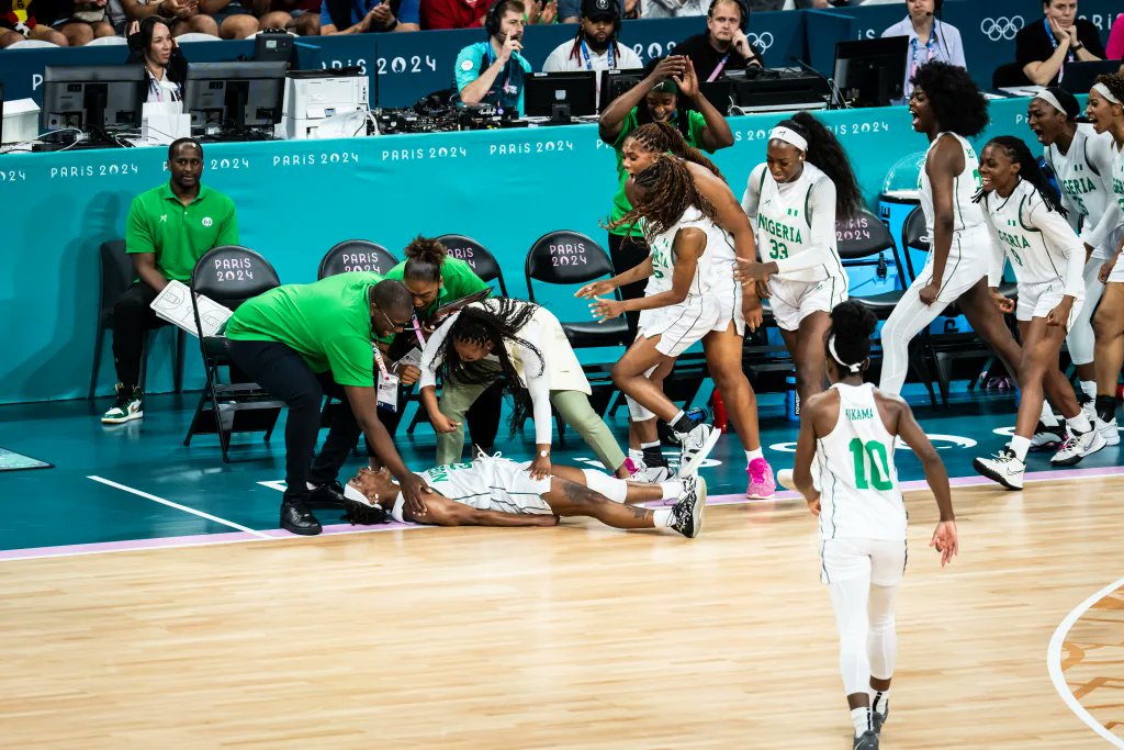 MakingOfChamps's tweet image. 🗣️🗣️🗣️BIG WIN!! #DTIGRESS HAVE BEATEN THE WORLD NUMBER 3 

Full Time: Nigeria 🇳🇬 75  - 62 Australia 🇦🇺 

#DTigress showed great character in their first match of #Paris2024, taking down a #Basketball super-house to record a historic victory. 

#TeamNigeria defeated Australia,…