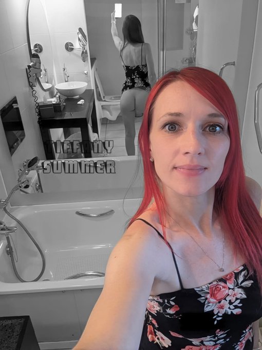 I am not wearing any underwear https://t.co/5t2XnRM5YV