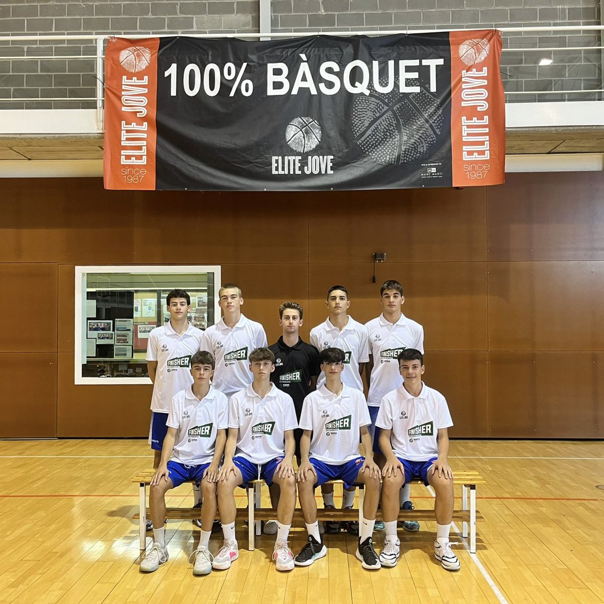 arnaubobe's tweet photo. Torn Cadet 2024 @EliteJove25

M'emporto les amistats amb entrenadors dels quals n'admiro la tasca dins i fora pista.

Agraït per l'oportunitat i, sobretot, pel fet que aquest campus històric aposti per la formació jove i la motivació dels que ens apassiona entrenar a bàsquet🏀. https://t.co/AafbGGB8ii