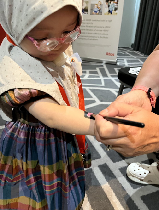 AtosMedicalUK's tweet photo. Earlier this month Atos Medical worked closely with the @noahsarkcharity to run our first Family Fun Day for children living with a #tracheostomy which took place in #Cardiff.

Here’s some highlights from the event https://t.co/E0Lytkmx3d

#AtosMedical #Paediatric #Tracheostomy https://t.co/mruq2c5uTT