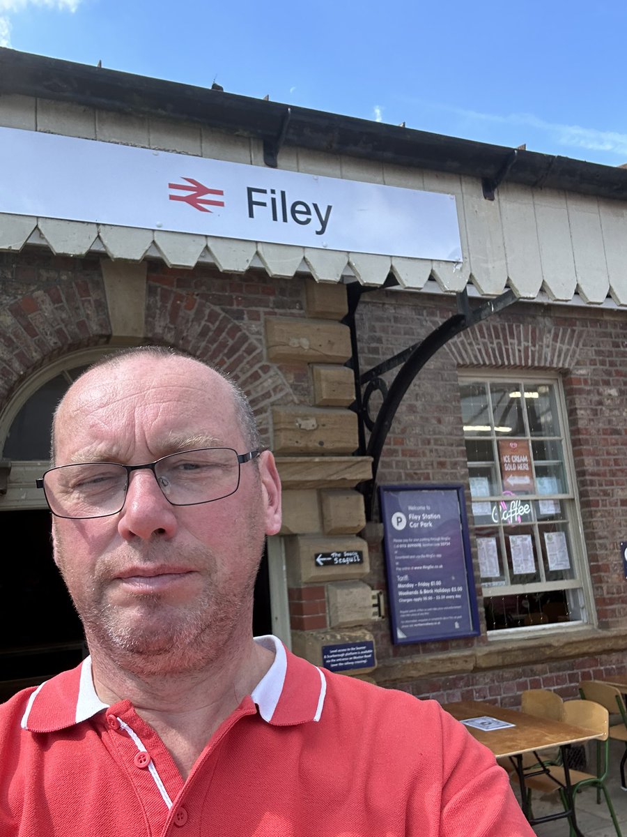 Proper station sign 👍