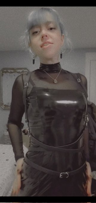 Don't worry baby boy Dommy mommy is here for you♡  #dominant #dommymommy #petite #blonde https://t.c<a href="/tag/dominant"class="tags">#dominant</a><a href="/tag/blonde"class="tags"><span>#blonde</span></a><a href="/tag/petite"class="tags"><span>#petite</span></a><a href="/tag/dommymommy"class="tags"><span>#dommymommy</span></a>