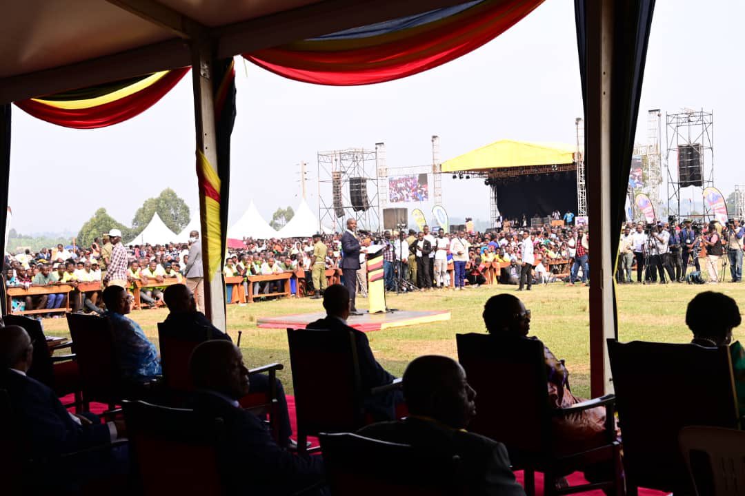 Thomas_Tayebwa's tweet photo. Thank you my lovely people for showing H.E @KagutaMuseveni the love 👏👏👏👏 https://t.co/vIHefMwxm9