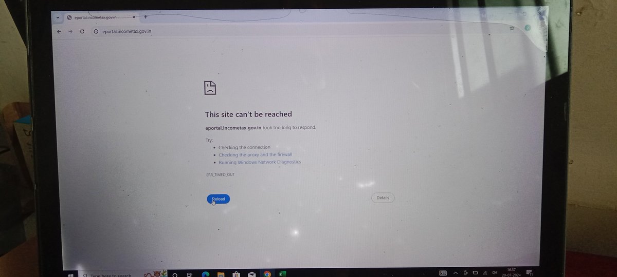 AstrologistIndi's tweet photo. Income Tax Site is observing maximum traffic...!!! 

Home Page Not Reachable Time 4.37 PM
Even if Home Page reached its not getting logged in. 

File your ITR in advance. Don't wait for last moment.

@IncomeTaxIndia   
#incometaxwebsite 
#IncomeTaxSiteIssues 
#IncomeTaxReturn https://t.co/eGVHjaUyFK